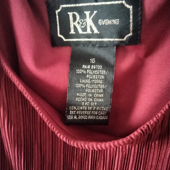 Red R&K Evening 2-piece set - Picture 4 of 9